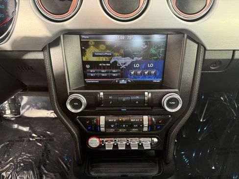 Used 2015 Ford Mustang GT Premium RWD image 18
