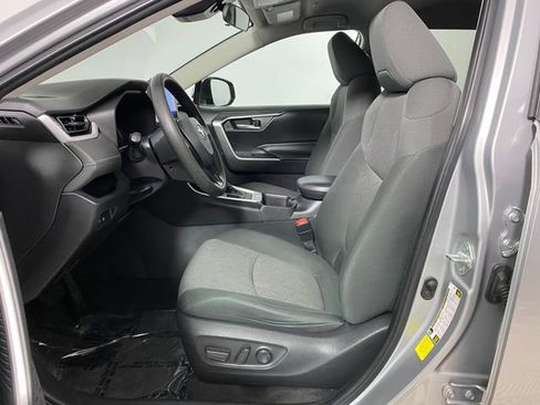 Used 2023 Toyota RAV4 XLE FWD image 10