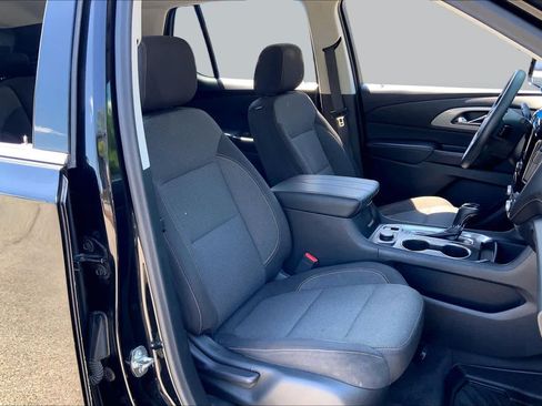 Used 2020 Chevrolet Traverse LS FWD image 9
