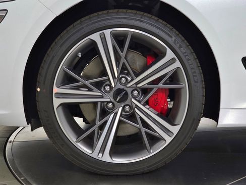 Used 2025 Genesis G70 3.3T Advanced w/ Sport Prestige Package image 7