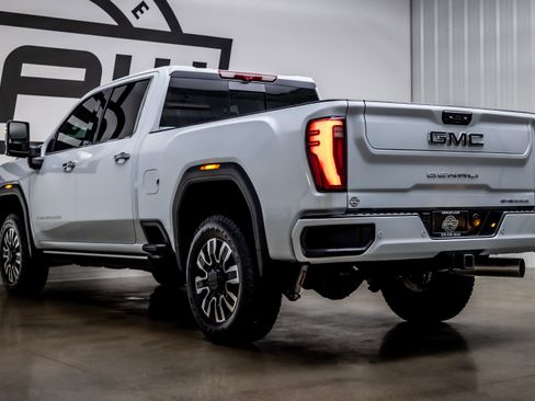 Used 2026 GMC Sierra 2500 Denali Ultimate AWD/4WD image 30