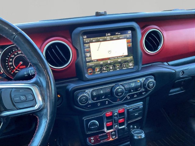 Used 2021 Jeep Gladiator Rubicon AWD/4WD image 12