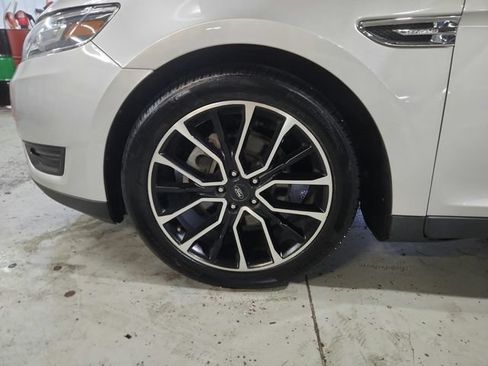 Used 2017 Ford Taurus SEL w/ Equipment Group 201A AWD/4WD image 30