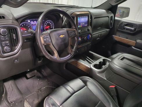 Used 2019 Chevrolet Silverado 1500 High Country w/ Technology Package image 12