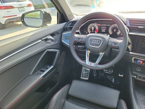 Certified 2025 Audi Q3 2.0T Premium Plus w/ Premium Plus Package image 13