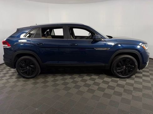 Used 2023 Volkswagen Atlas Cross Sport SE image 10