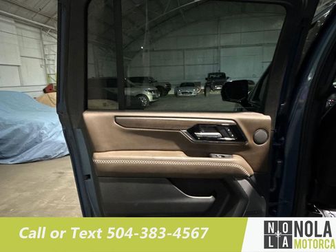 Used 2025 GMC Yukon XL Denali Ultimate w/ LPO, Floor Liner Package image 22