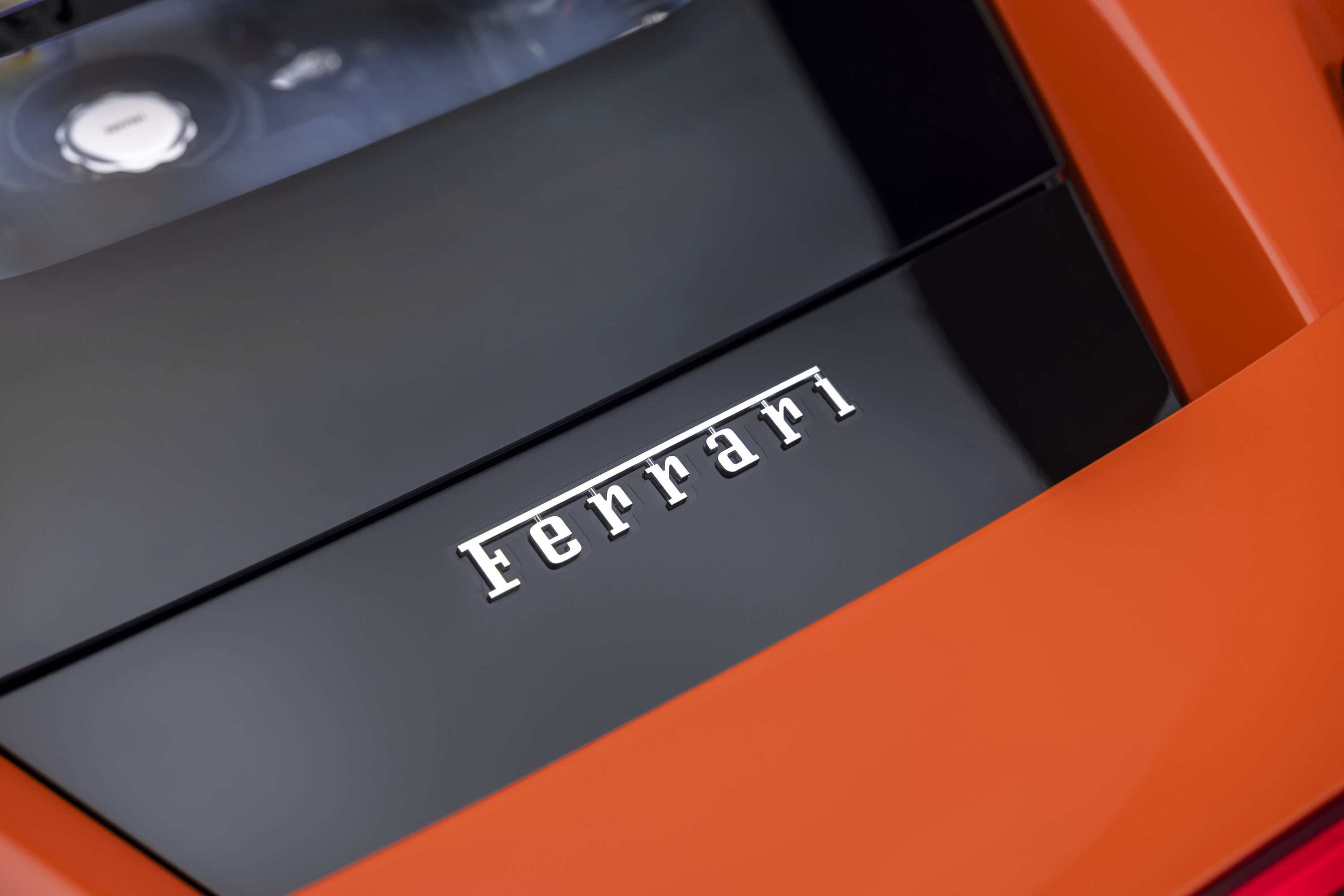 Certified 2021 Ferrari F8 Tributo RWD image 31