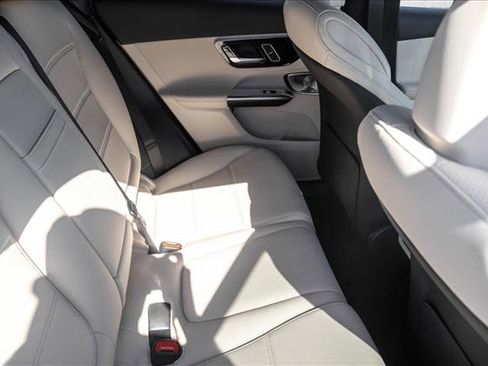 New 2026 Mercedes-Benz GLC 300 4MATIC image 23