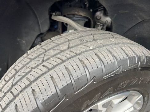 Used 2019 GMC Sierra 1500 SLT w/ X31 Off-Road Package image 23