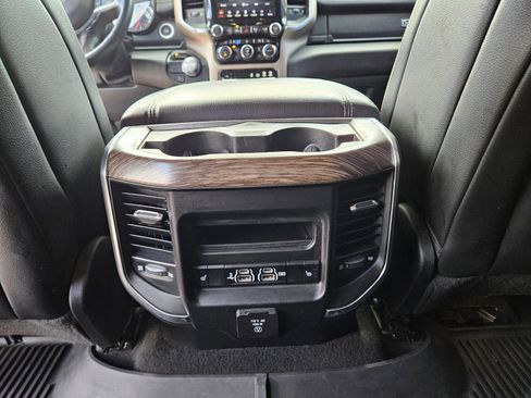 Used 2019 RAM 1500 Laramie image 25