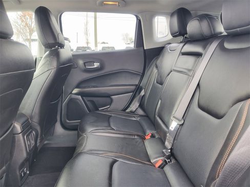 Used 2018 Jeep Compass Limited w/ Navigation Group image 32