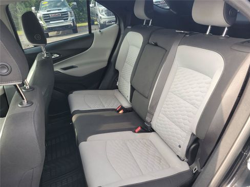 Used 2018 Chevrolet Equinox LS FWD image 13