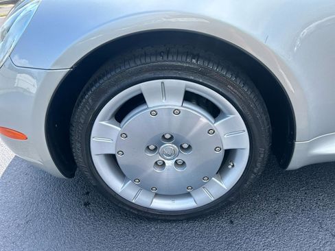Used 2002 Lexus SC 430 Convertible RWD image 9