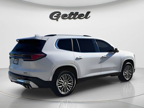 Used 2024 GMC Acadia Denali w/ Super Cruise Package image 8