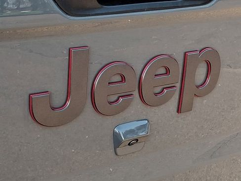 Used 2021 Jeep Gladiator Rubicon w/ LED Lighting Group image 39