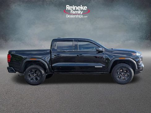 Used 2025 GMC Canyon Elevation w/ Convenience Package AWD/4WD image 4