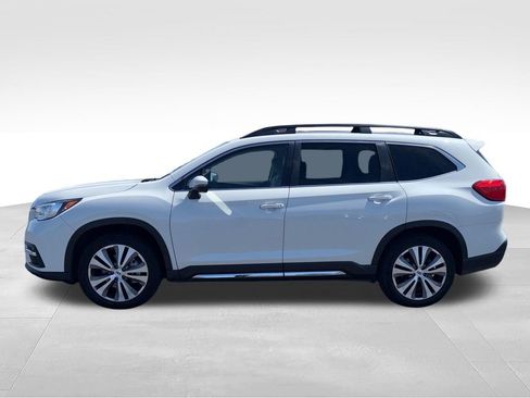Used 2022 Subaru Ascent Limited w/ Technology Package AWD/4WD image 2