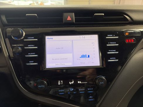 Used 2019 Toyota Camry SE image 26