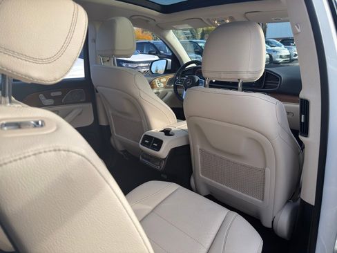 Certified 2022 Mercedes-Benz GLS 450 4MATIC image 32