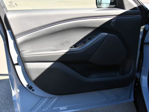 Used 2024 Ford Mustang Mach-E Select image 16