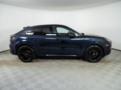 New 2026 Porsche Cayenne Coupe AWD/4WD image 28