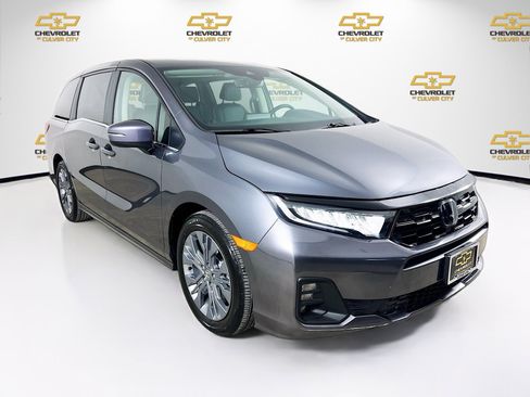 Used 2025 Honda Odyssey Touring image 1