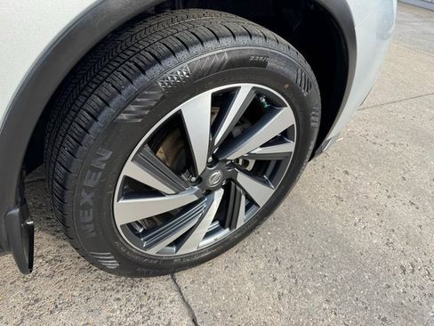 Used 2017 Nissan Murano Platinum w/ Platinum Technology Package image 25