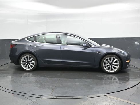 Used 2019 Tesla Model 3 Long Range image 4