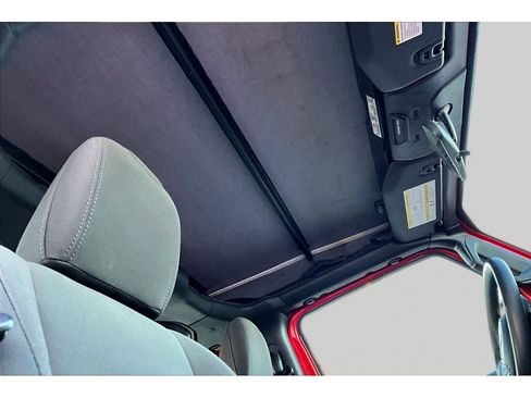 Certified 2022 Jeep Wrangler Unlimited Sport image 18