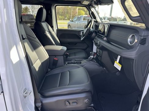 New 2025 Jeep Wrangler Sahara image 13