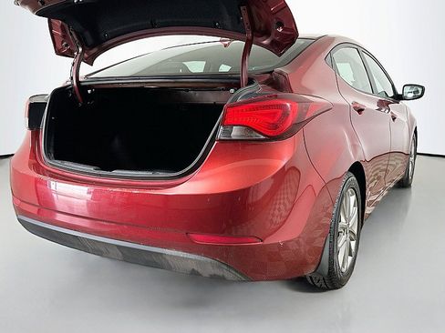 Used 2015 Hyundai Elantra SE w/ Option Group 02 FWD image 25