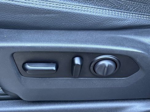 Used 2020 GMC Sierra 3500 Denali w/ Denali Ultimate Package image 22