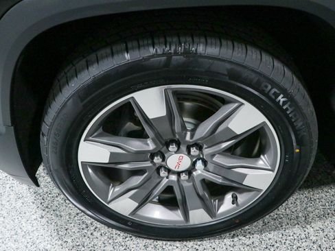 Used 2018 GMC Acadia SLT FWD image 11