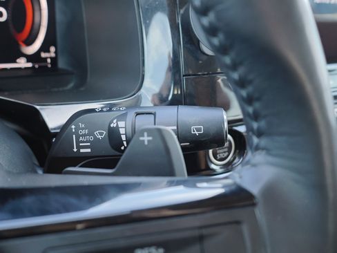 Used 2022 Nissan Pathfinder Platinum w/ Cargo Package image 21