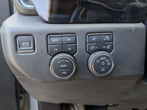 Used 2022 Chevrolet Silverado 1500 LTZ image 14