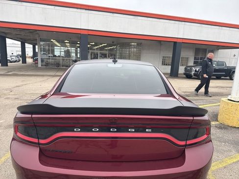 Used 2017 Dodge Charger R/T image 6