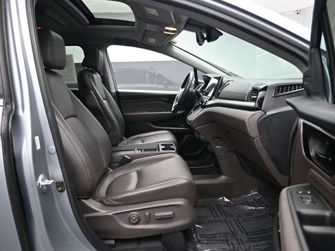 Used 2024 Honda Odyssey Touring image 32