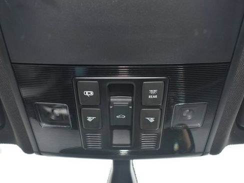 Used 2018 Volkswagen GTI SE w/ SE Leather Package FWD image 31