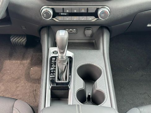 New 2025 Nissan Altima 2.5 SV image 8