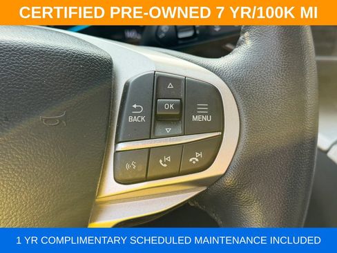 Used 2023 Ford Explorer XLT w/ Equipment Group 202A AWD/4WD image 17