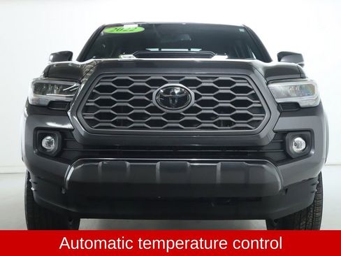 Used 2022 Toyota Tacoma TRD Sport image 7