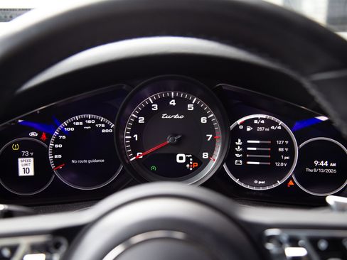 Certified 2023 Porsche Cayenne Turbo AWD/4WD image 8