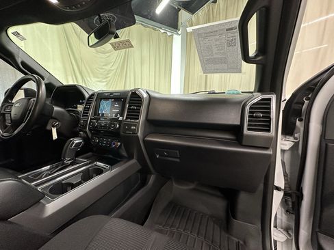 Used 2017 Ford F150 XLT w/ Equipment Group 302A Luxury AWD/4WD image 15