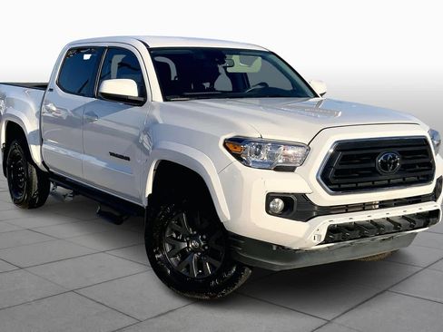 Used 2022 Toyota Tacoma SR5 image 2