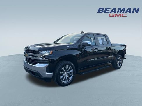 Used 2022 Chevrolet Silverado 1500 LT AWD/4WD image 3