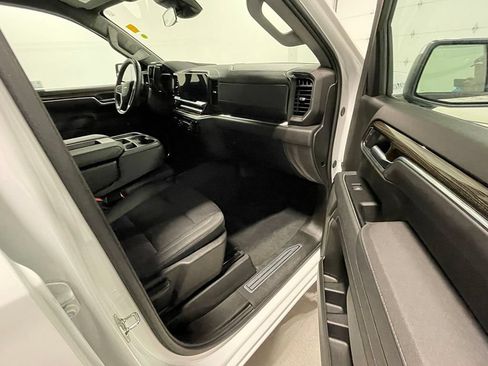 Used 2026 Chevrolet Silverado 1500 LT AWD/4WD image 25