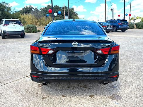 Used 2019 Nissan Altima 2.5 Platinum FWD image 5