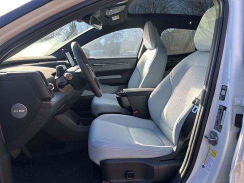 New 2026 Volvo EX30 Ultra w/ Protection Package Premier image 14