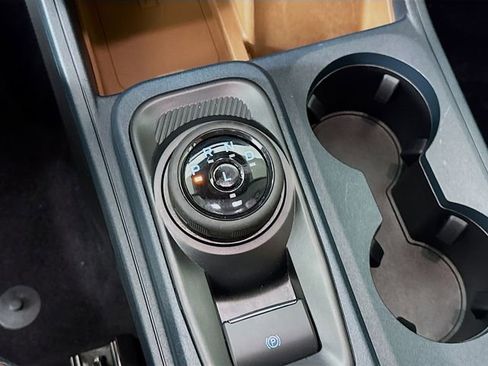 Certified 2024 Ford Maverick Lariat image 20